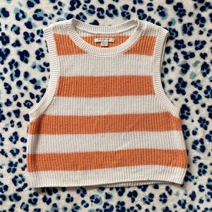 AMERICAN EAGLE orange striped cropped knit vest 🍊